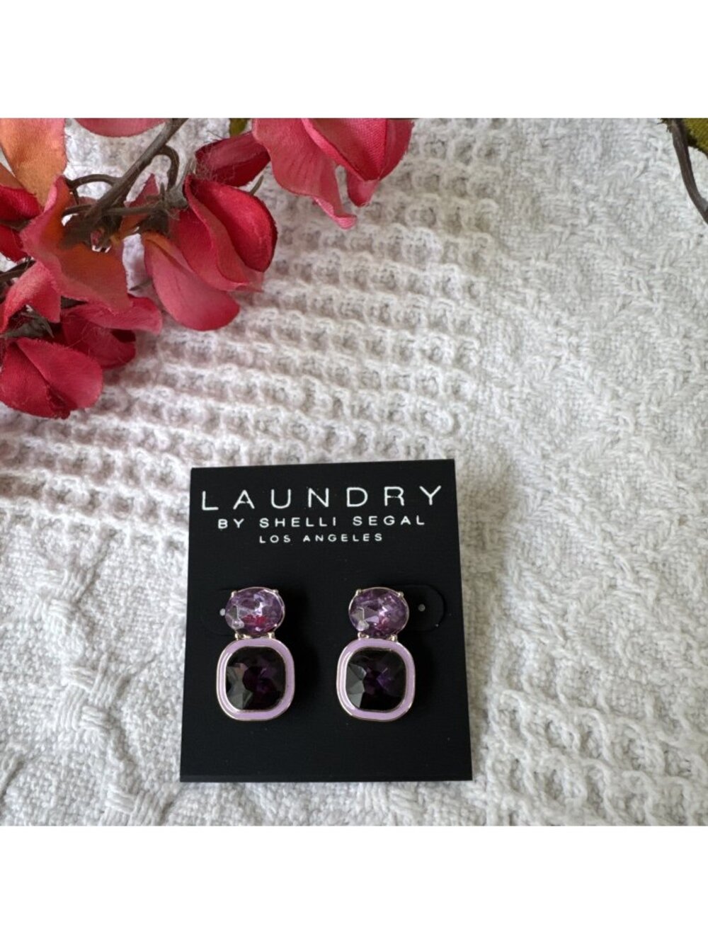 Laundry Shelli Segal Earrings Purple Gem Shimmer Dangle Gold Tone Party 3/4" NEW